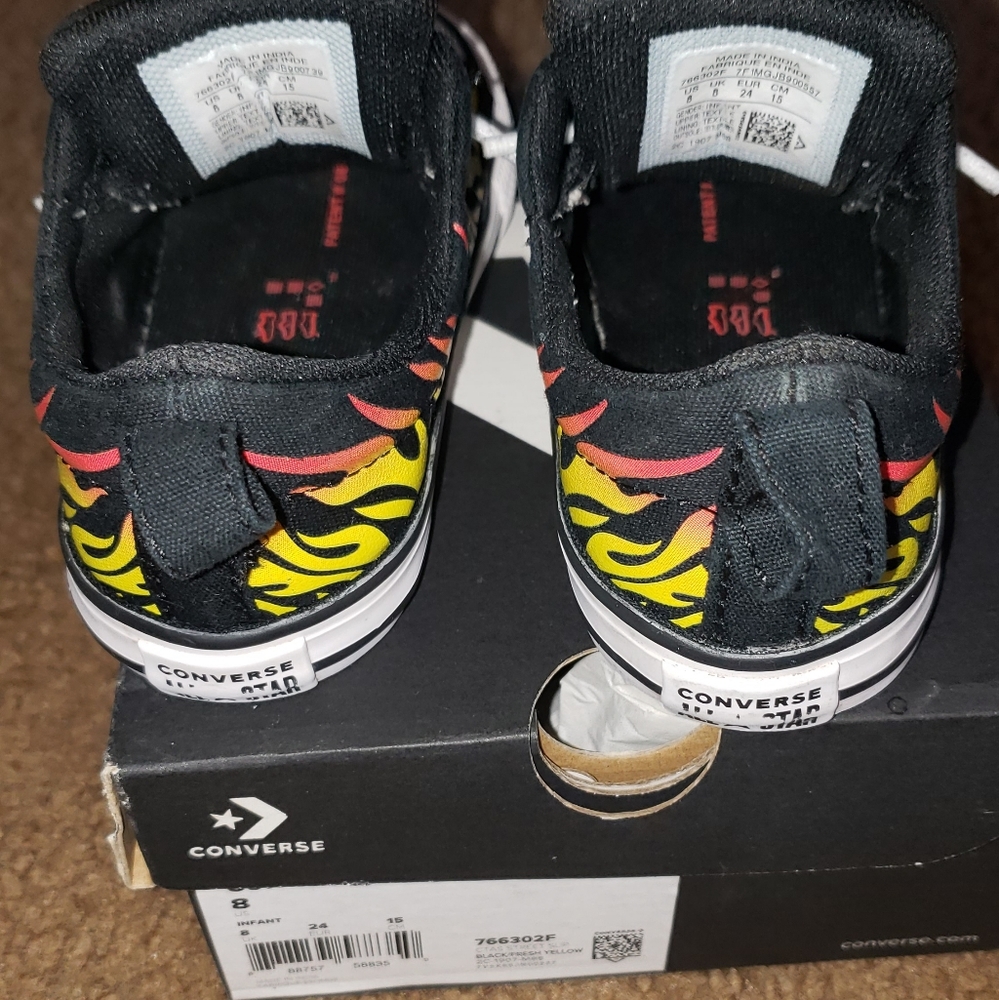 Converse - Picture 7 of 9